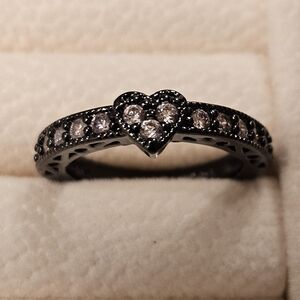 Elegant Heart-Shaped Silver Ring